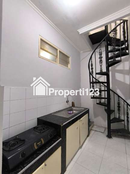 Rumah Rapi Siap Huni Jalan Cempaka Putih Tengah Jakarta Pusat - 8
