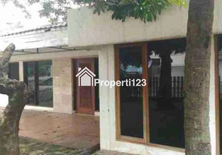 Dijual Rumah Tua di Jl. S. Parman, Jakbar - 5