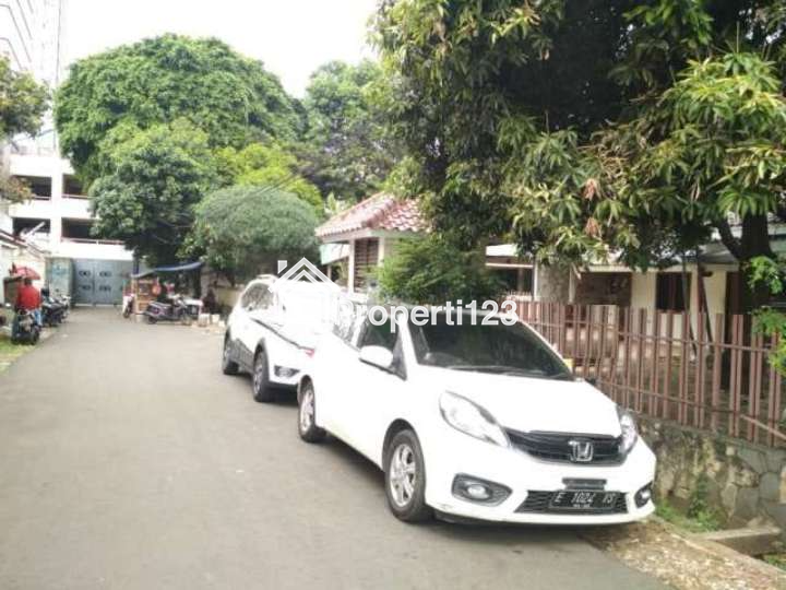 Dijual Rumah Tua di Jl. S. Parman, Jakbar - 2