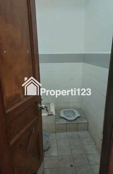 Rumah Modern Classic 4 Kamar Tidur 2 Kamar Mandi Carport Lokasi Premium Dekat Berbagai Tujuan Wisata Belanja Kuliner dan Hiburan di Sayap Jalan Riau Martadinata Bandung - 13