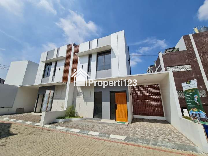 jual rumah fuull furnished 2 lantai di pinggir jalan utama somawinata cipageran cimahi, rumah kpr tanpa dp cimahi bandung barat - 2