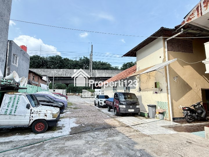 Dijual Rumah Tanah dan Bangunan di Anyer Menteng Jakarta Pusat - 8