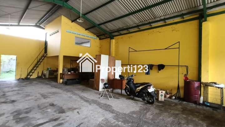 Bangunan Gudang Komersial Area Raya Semolowaru Hanya 100 m ke MERR - 8