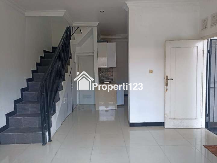 DIJUAL RUMAH 2 LANTAI SIAP HUNI - 2