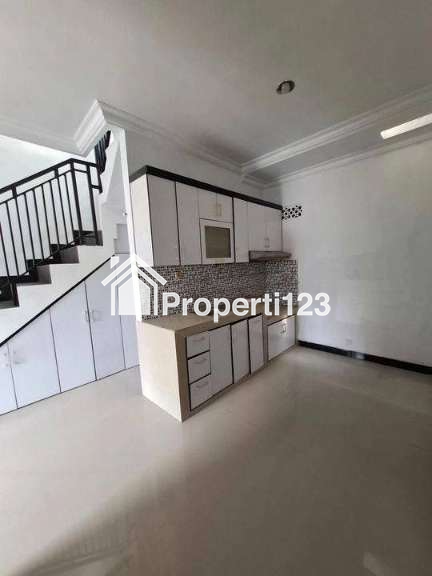 DIJUAL RUMAH 2 LANTAI SIAP HUNI - 5