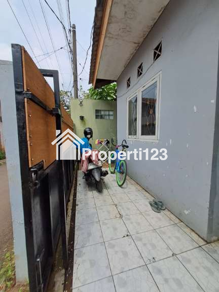 Rumah second strategis di Limo Depok - 2