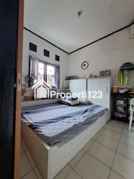 Rumah second strategis di Limo Depok - 7