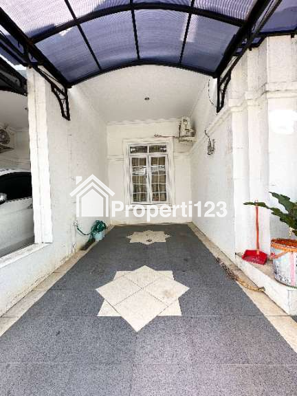 Dijual Rumah Second American Classic di Ceger Cipayung Jakarta Timur - 3