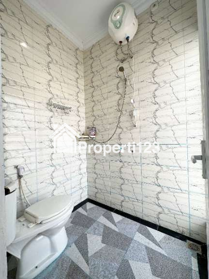 Dijual Rumah Second American Classic di Ceger Cipayung Jakarta Timur - 7