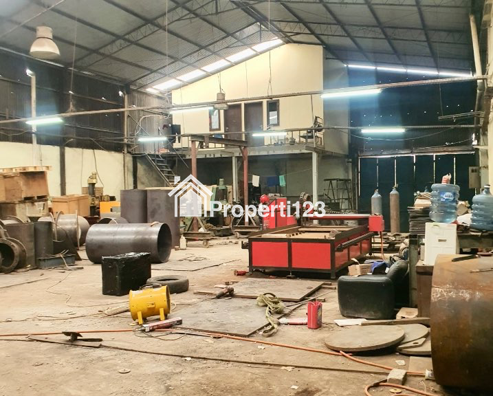 Dijual Gudang dan Gedung di Inspeksi Kalimalang Bekasi - 2