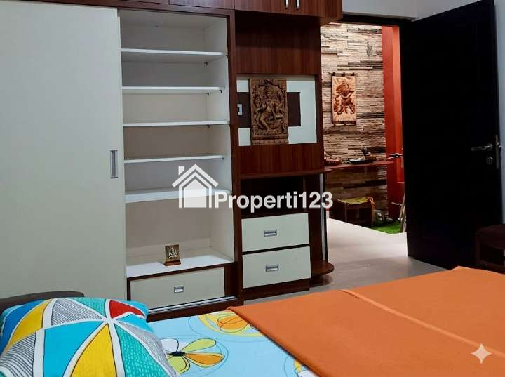 RUMAH IMPIAN 2.5 LANTAI DI BANDUNG – FULL FURNISHED, POSISI HOOK, DIJUAL DI BAWAH PASAR! - 10