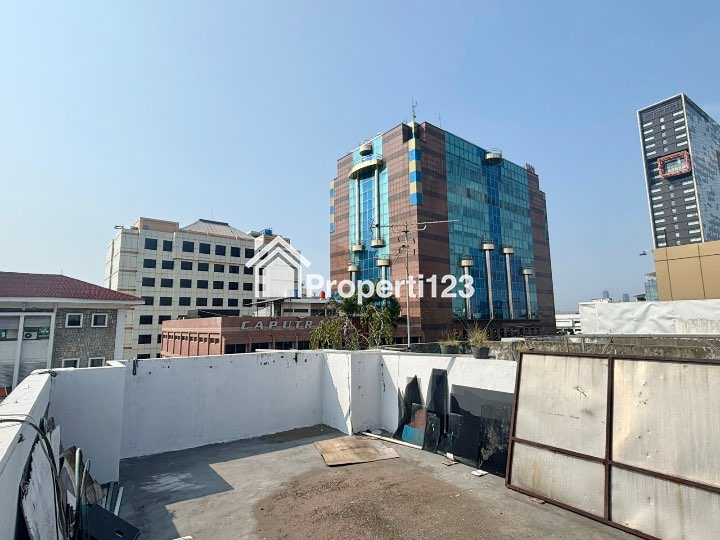Dijual Murah dibawah Njop Ruko di Hasyim Ashari Gambir Jakarta Pusat - 8