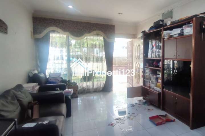 Rumah Strategis Jalan Cempaka Putih Tengah Jakarta Pusat - 2