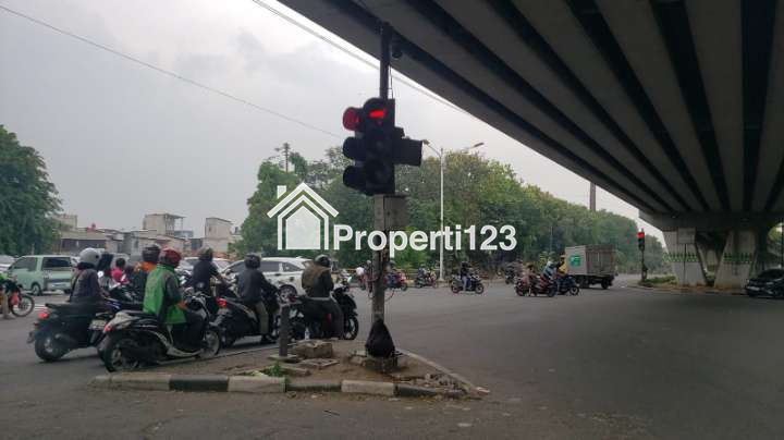 Turun Harga Dijual Cepat dibawah NJOP Tanah dan Bangunan di Jl.Daan Mogot KM 10, Kedaung Kali Angke, Cengkareng. Jakarta Barat - 2