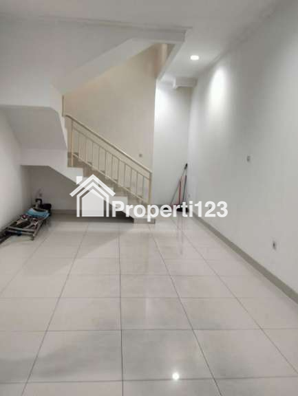 Dijual Ruko di Taman Aries Utama, Puri, Meruya Utara, Kembangan, Jakarta Barat - 3