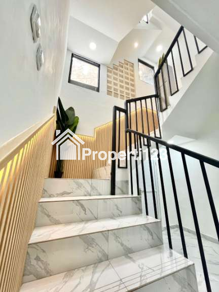 Dijual Rumah Kost di Jl. Tomang Utara, Tomang, Kec. Grogol Petamburan, Kota Jakarta Barat - 7