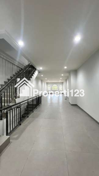 Dijual RUKAN MARINA BAY type Amsterdam di Jl. Jendral Sudirman, PIK 2 - 2