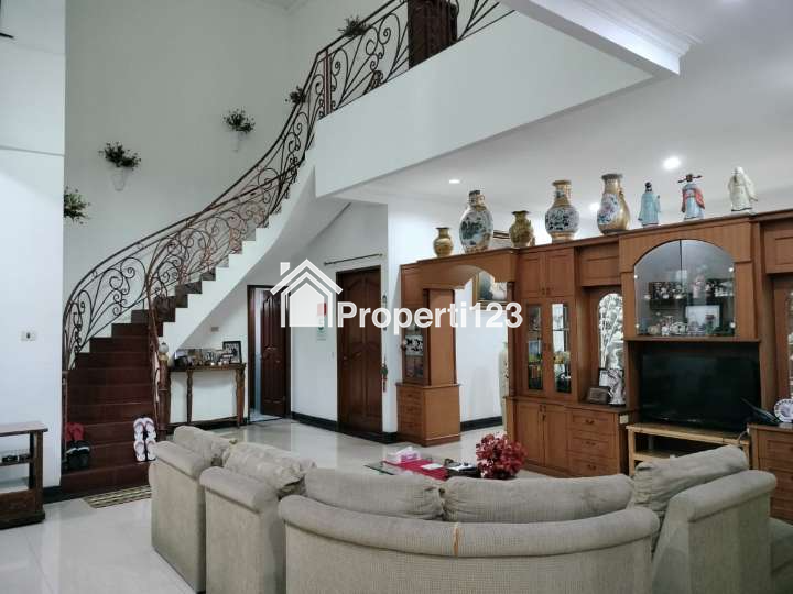 Dijual Rumah di Taman Palem Lestari, Cengkareng Barat, Cengkareng, Jakarta Barat - 2