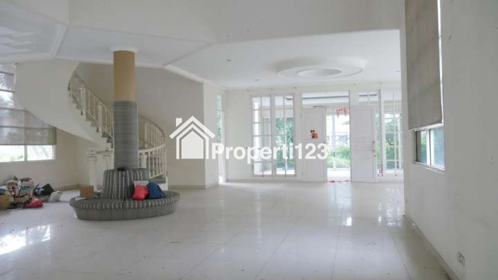 Dijual Rumah di Jalan Permata Indah, Lippo Karawaci, Tangerang - 8