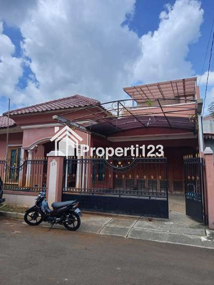 Rumah Second Strategis di Area Berkembang Gedong Jakarta Timur - 2
