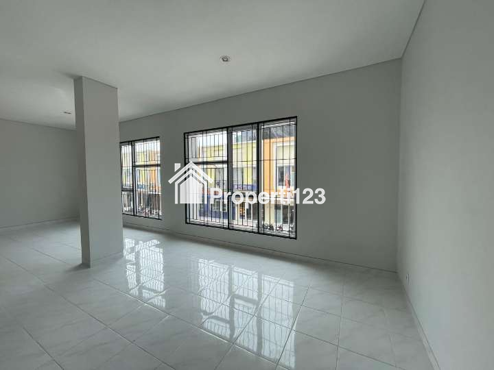 Dijual Ruko Gandeng ARCADIA GRANDE di Jl. Boulevard Raya, Kelapa Dua, Gading Serpong, Tangerang - 3