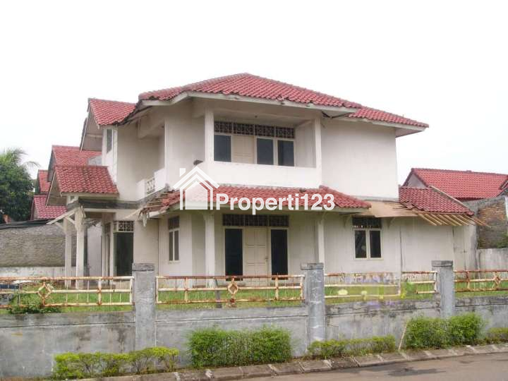 Dijual Rumah di Jl. Anggrek Loka, Graha Raya Bintaro Jaya, Tangerang Selatan - 3