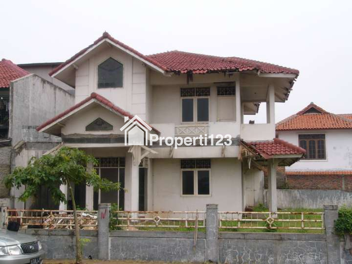 Dijual Rumah di Jl. Anggrek Loka, Graha Raya Bintaro Jaya, Tangerang Selatan - 2