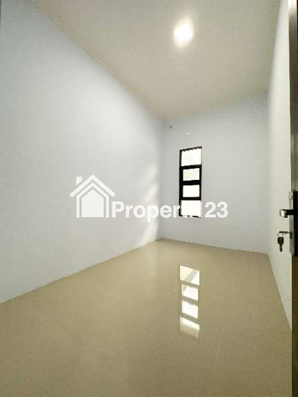 Rumah modern 2lantai di Cijantung Pasar Rebo Jakarta Timur bebas banjir - 5