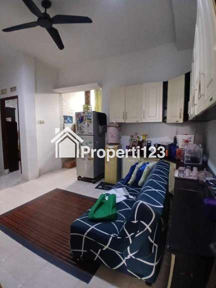 Rumah second 2 lantai murah siap huni dlm perumahan kav ui barat tanah baru depok - 3