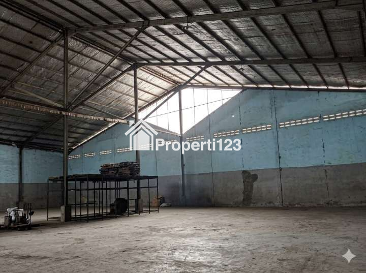 JUAL CEPAT GUDANG 1500M² CIBOLERANG – BEBAS PREMAN, LISTRIK 33.000W, DEKAT TOL! - 2