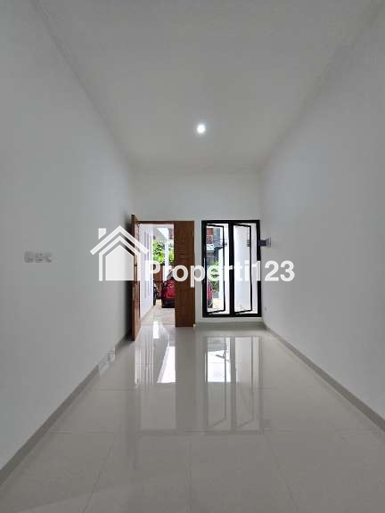 Rumah modern minimalis dalam komplek di Duren Sawit Jaktim - 5