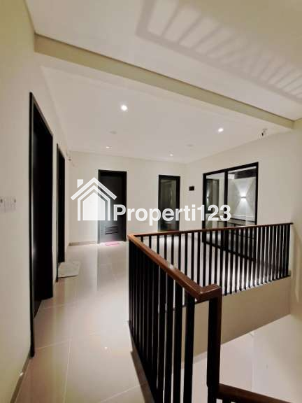 DIJUAL RUMAH BARU DI CLUSTER CARSON, SUMMARECON GADING SERPONG - 7