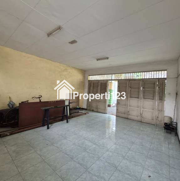 Rumah Hitung Tanah Raya MERR Dr. Ir. H. Soekarno Surabaya Strategis - 2