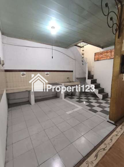 Rumah Super Strategis Cempaka Putih Tengah Jakarta Pusat - 12