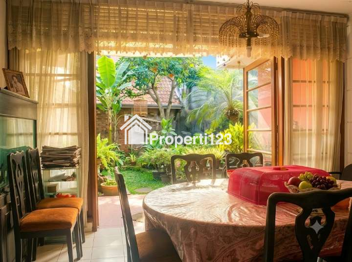 Jual Rumah Terawat di Sayap Riau Bandung Luas 628m2 Dekat Gedung Sate - 3