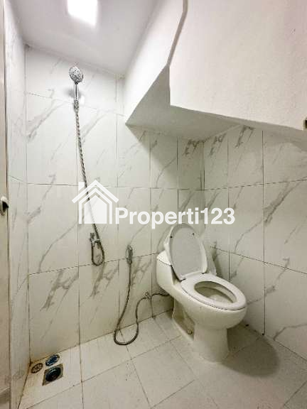 Dijual Rumah 2 Lantai Bebas Banjir di Kalisari Pasar Rebo Jakarta Timur - 4