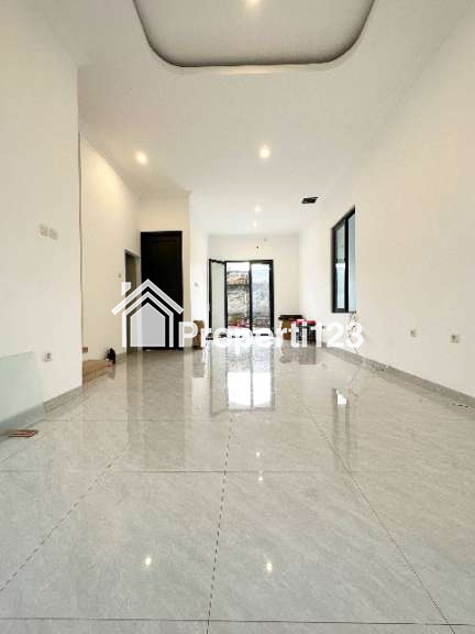 Rumah 2 Lantai di Kawasan Prestisius Jatibening Pondok Gede Bekasi - 2