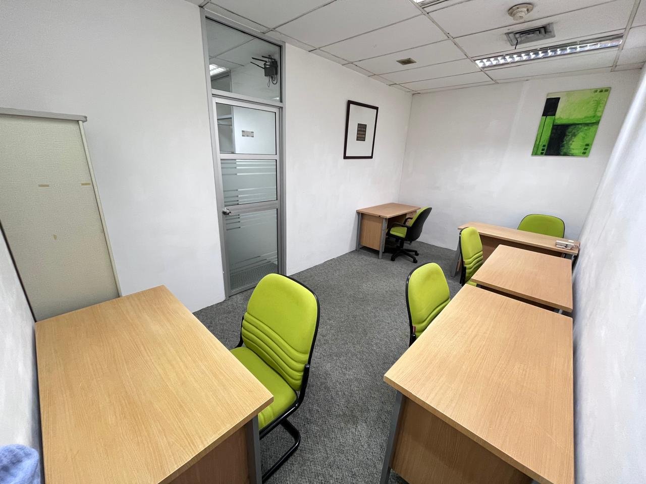 Ruang Kantor 4 meja di Ged Mustika Ratu, Tebet, Pancoran - 7