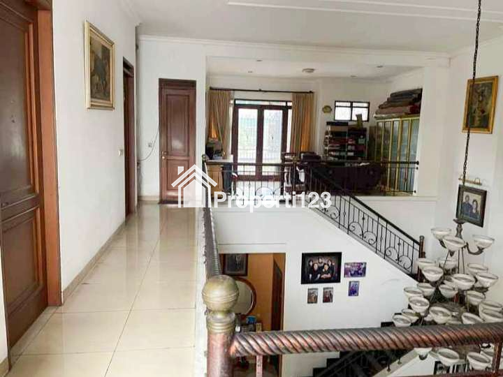 Dijual Cepat Rumah Mewah di Batununggal Indah Estate - 8