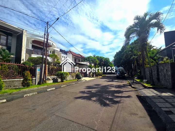 Dijual Cepat Rumah Mewah di Batununggal Indah Estate - 2