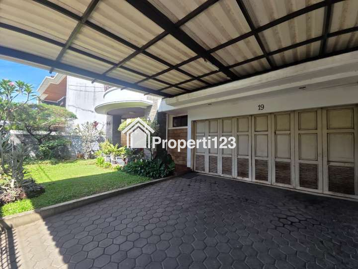 Dijual Cepat Rumah Mewah di Batununggal Indah Estate - 4