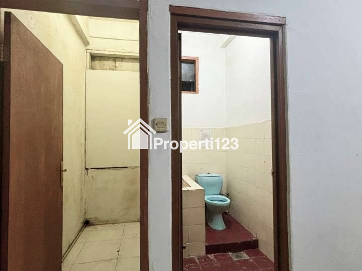 Ruko Strategis Bawah Njop Jalan KH Hasyim Ashari Jakarta Pusat - 9