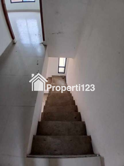 Rumah cluster 2 lantai murah Hook dipengasinan depok - 3
