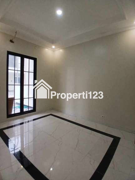 Rumah cluster 3 lantai murah siap huni dgn rooftop dijagakarsa Jaksel - 6