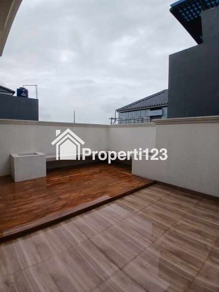 Rumah cluster 3 lantai murah siap huni dgn rooftop dijagakarsa Jaksel - 12