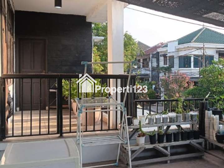 Rumah Hoek Jalan Kayu Putih Utara Pulo Gadung Jakarta Timur - 16