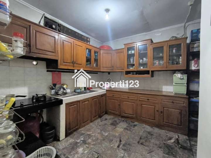 Rumah Hoek Jalan Kayu Putih Utara Pulo Gadung Jakarta Timur - 8