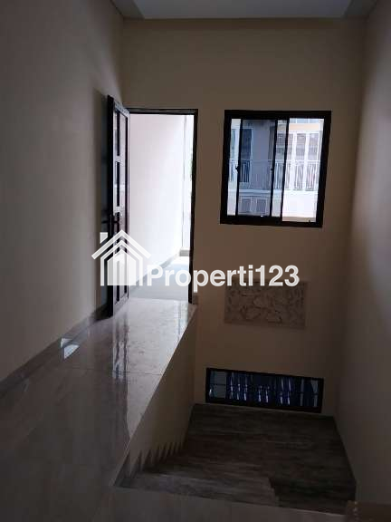 Disewakan Rumah Sunter Paradise Tahap 1 Jakarta Utara - 2