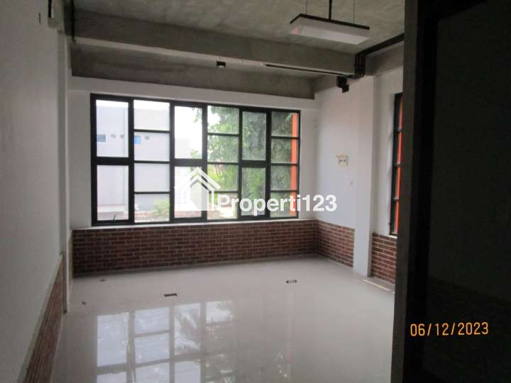 Ruko Super Strategis Jalan Cempaka Putih Tengah Jakarta Pusat - 8
