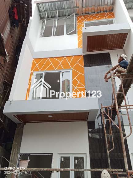Dijual Rumah di Jalan Angke indah, Jakarta Barat - 2